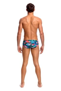 Funky Trunks Mens Classic Briefs - Split Scene 5 Funky Trunks Mens Classic Briefs - Split Scene -Swimming Equipment Sale FT35M SPLIT SCENE 003